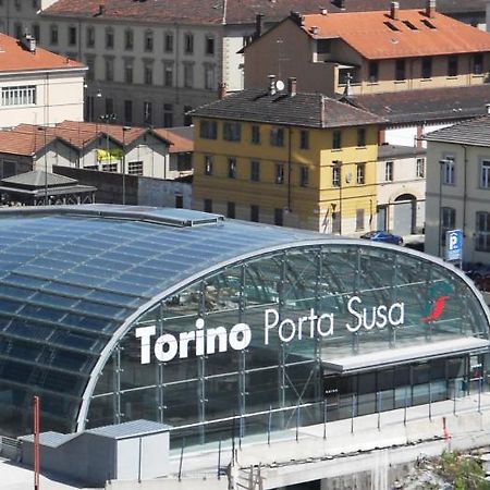 Hosts 21 Appartamento Torino Esterno foto