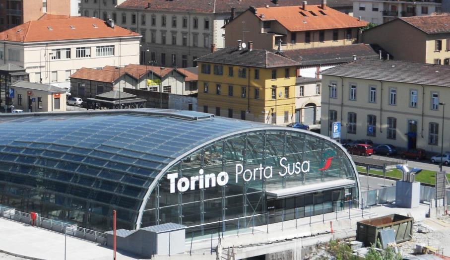 Hosts 21 Appartamento Torino Esterno foto